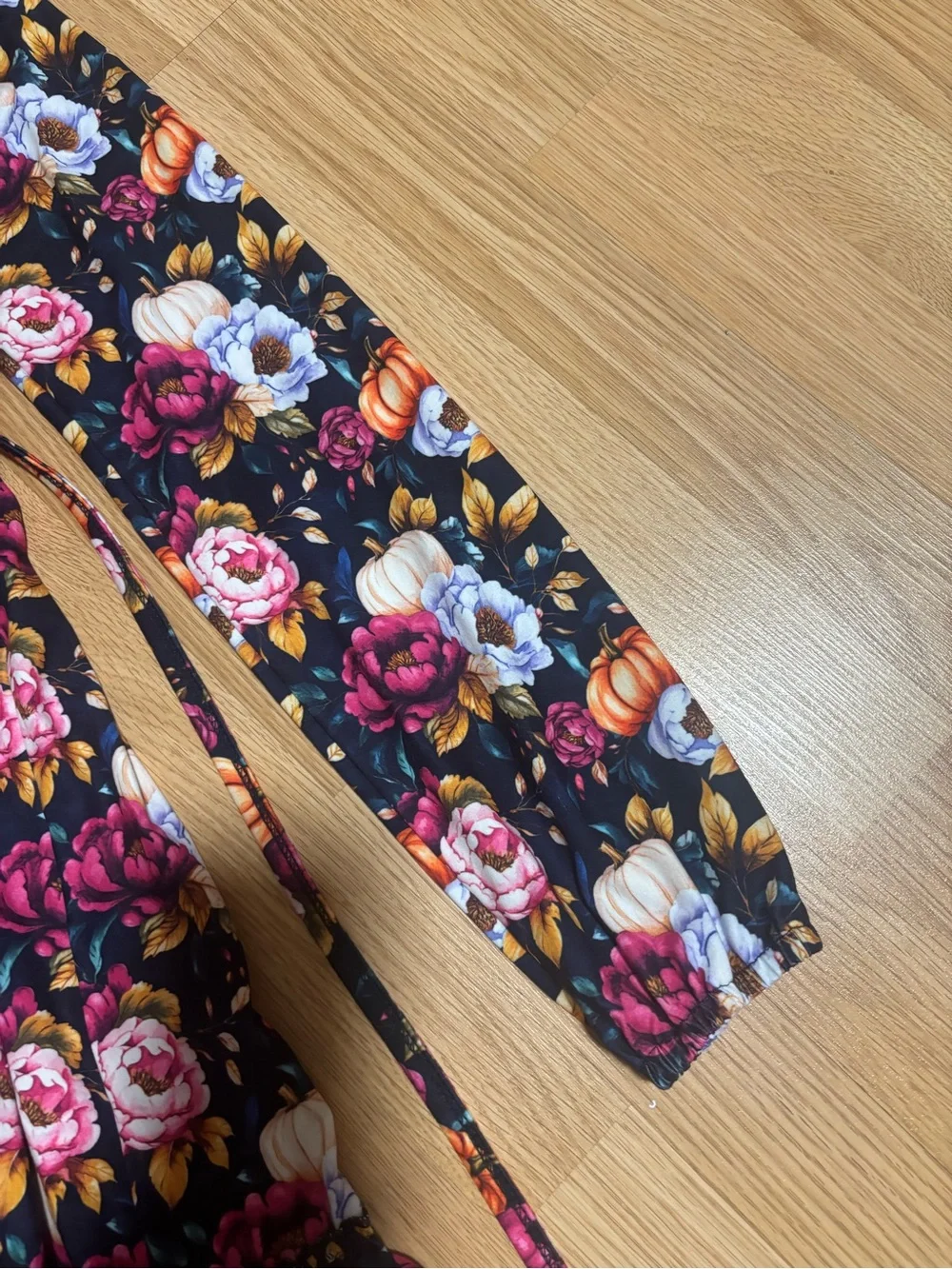 “Makena Lane” 2pc set size 12 in excellent condition